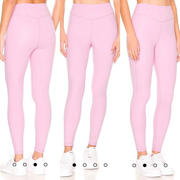 WeWoreWhat Pants - WeWoreWhat V-Shape Leggings in Lilac Size Small Revolve Workout Pants